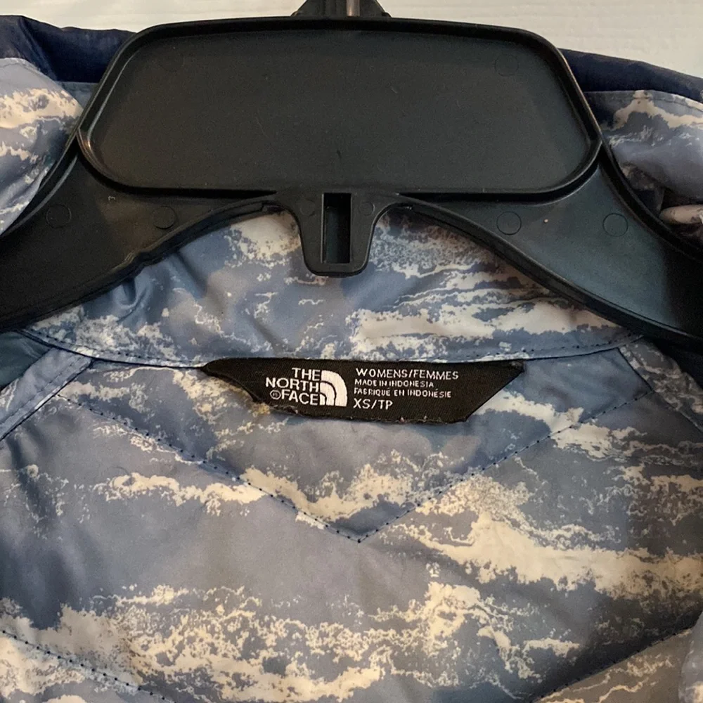 North Face 550 Jacket - Picture 2 of 5